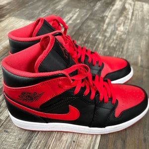 Air Jordan Mid